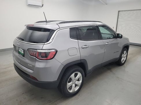 Used 2019 Jeep Compass Latitude w/ Cold Weather Group AWD/4WD image 10