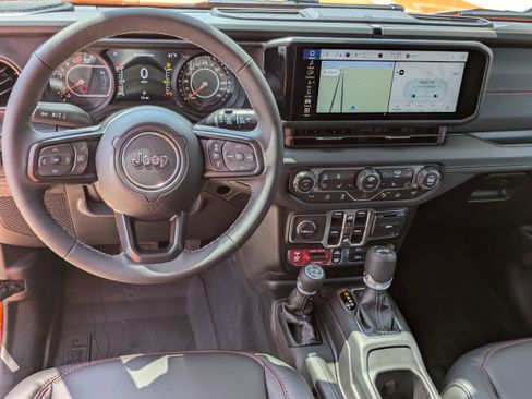 New 2026 Jeep Wrangler Unlimited Rubicon AWD/4WD image 15