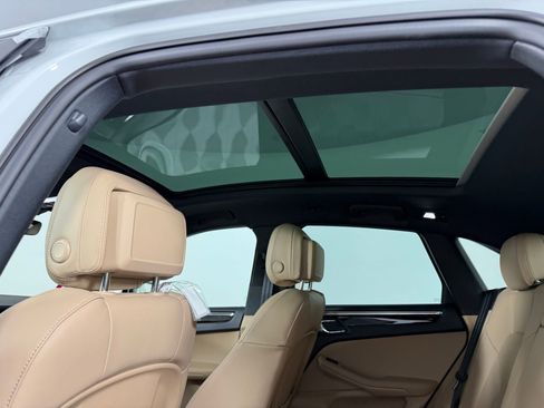 New 2026 Porsche Macan image 16