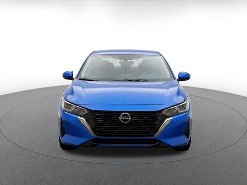 Used 2025 Nissan Sentra SV FWD image 2