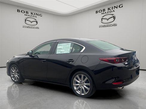 New 2026 MAZDA MAZDA3 2.5 S Sedan w/ Preferred Pkg image 3