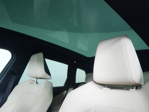 Used 2025 BMW X3 M50 w/ Premium Package image 13