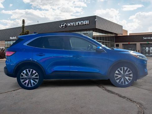 Used 2021 Ford Escape Titanium image 6