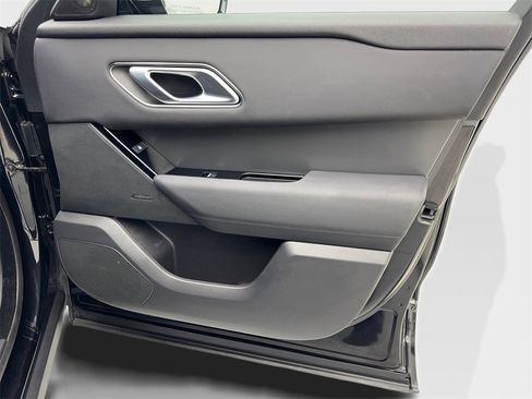 Used 2025 Land Rover Range Rover Velar Dynamic SE image 48