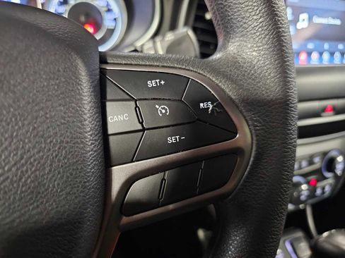 Used 2020 Jeep Cherokee Latitude image 19