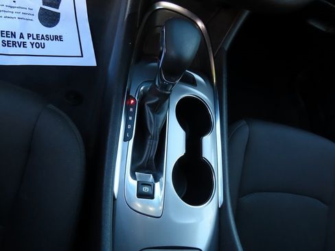 Used 2023 Chevrolet Malibu LT image 33