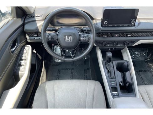Certified 2023 Honda Accord EX image 16