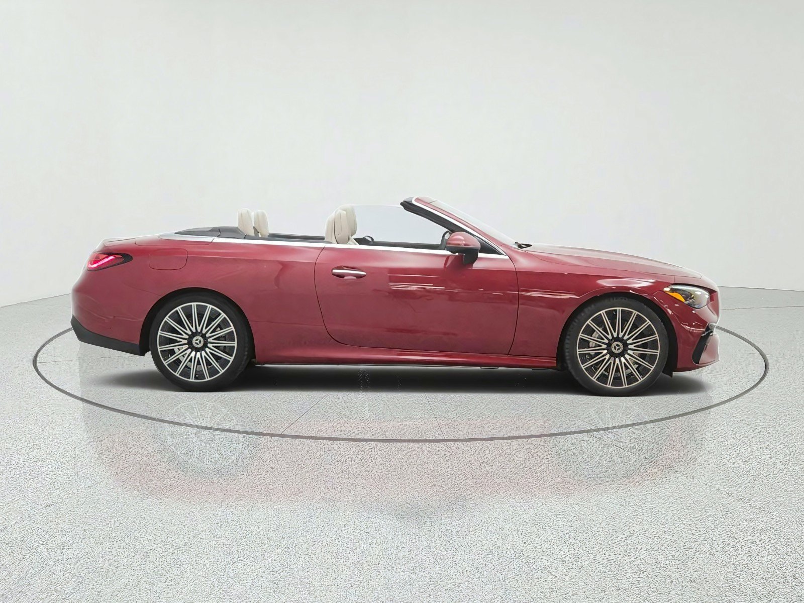 New 2027 Mercedes-Benz CLE 450 4MATIC Cabriolet image 4