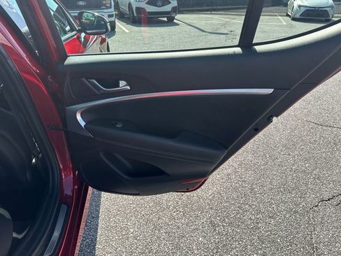 Used 2019 Genesis G70 2.0T Advanced RWD image 16