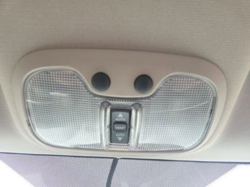 Used 2016 Jeep Compass High Altitude image 22