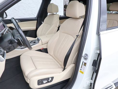 Used 2021 BMW X5 sDrive40i w/ Premium Package image 14