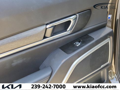 Used 2021 Kia Telluride EX w/ EX Premium Package AWD/4WD image 13