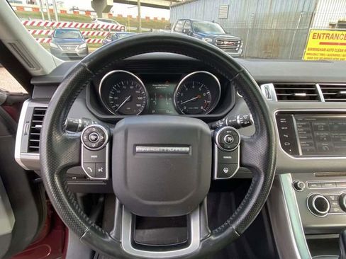 Used 2015 Land Rover Range Rover Sport SE image 21