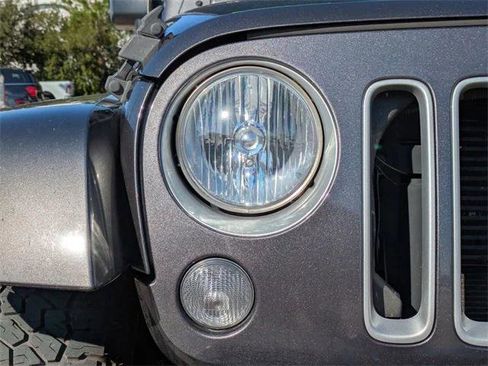 Certified 2016 Jeep Wrangler Unlimited Sahara w/ Max Tow Package image 10