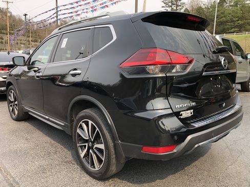 Used 2020 Nissan Rogue SL w/ Premium Package image 8