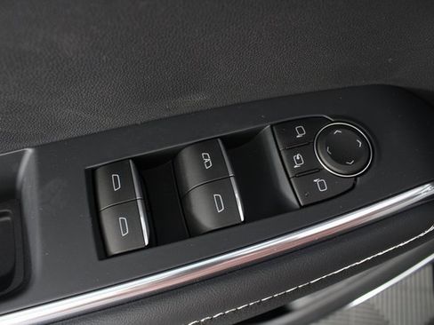 New 2026 GMC Acadia Denali w/ Super Cruise Package image 17