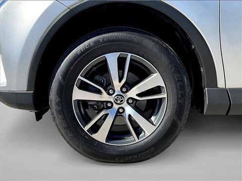 Used 2017 Toyota RAV4 XLE image 10