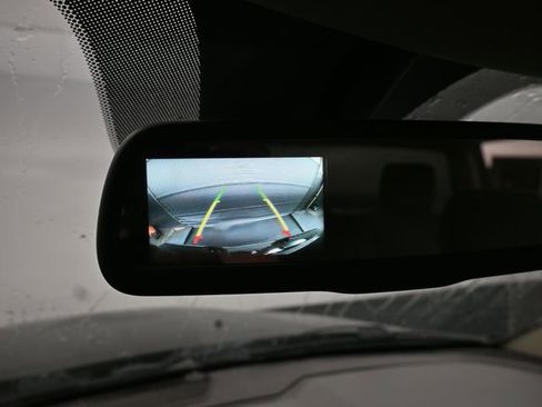 Used 2018 RAM 2500 Tradesman w/ Chrome Appearance Group image 17