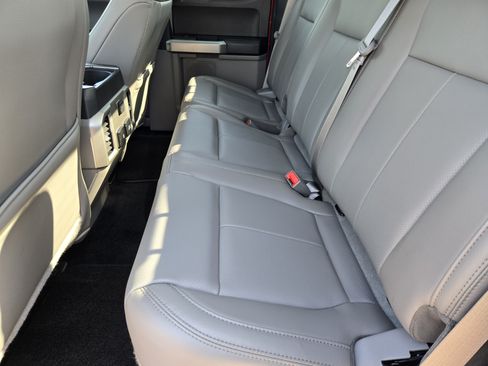 Used 2018 Ford F150 Lariat RWD image 28
