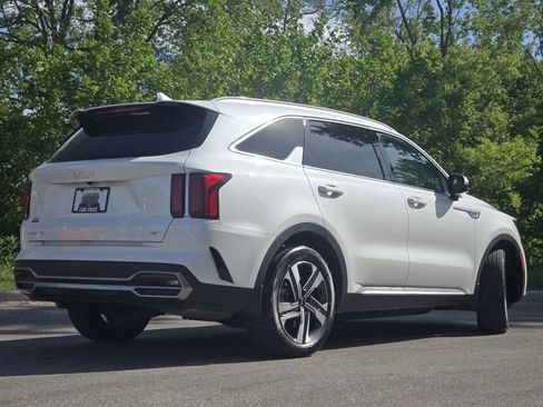 Used 2023 Kia Sorento EX AWD/4WD image 16