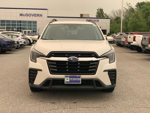 Used 2024 Subaru Ascent Premium w/ Convenience Package AWD/4WD image 2