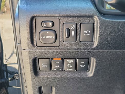 Used 2024 Toyota 4Runner Limited image 31