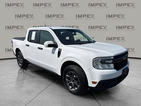 Used 2023 Ford Maverick XLT w/ Equipment Group 300A Standard AWD/4WD image 4