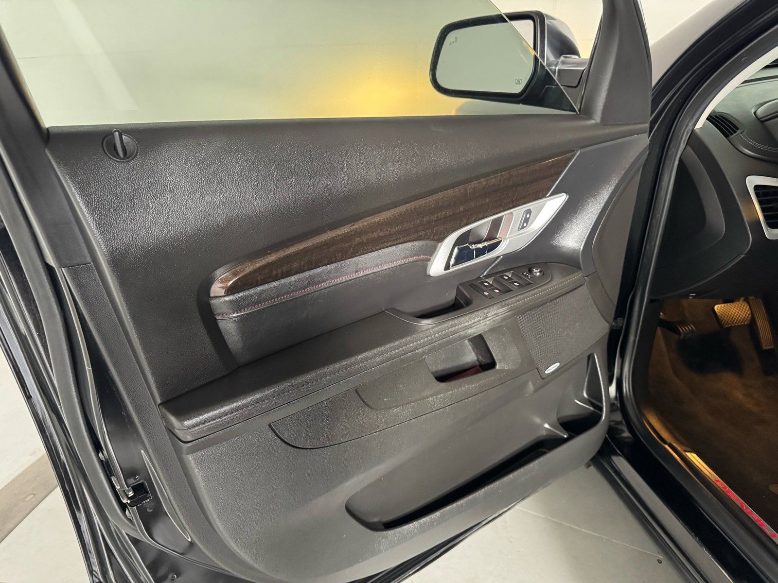 Used 2017 GMC Terrain Denali FWD image 33