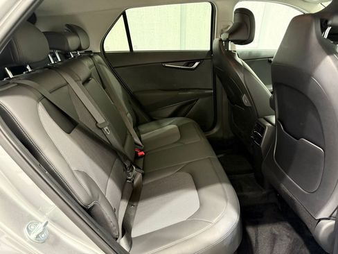 Used 2023 Kia Niro EX image 23