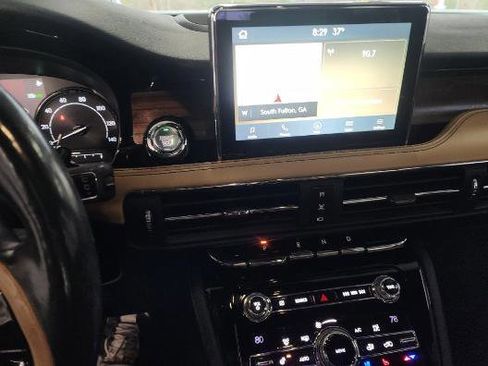 Used 2020 Lincoln Corsair Reserve image 4