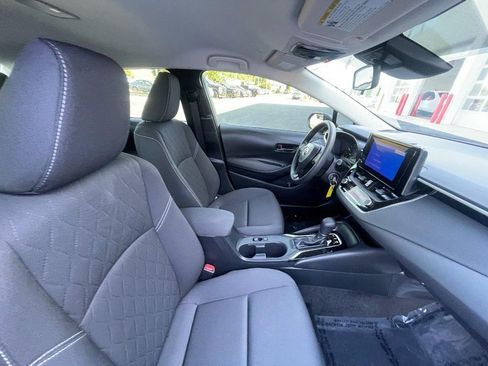 Used 2024 Toyota Corolla LE FWD image 5