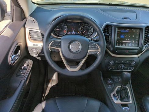 Used 2014 Jeep Cherokee Limited image 15