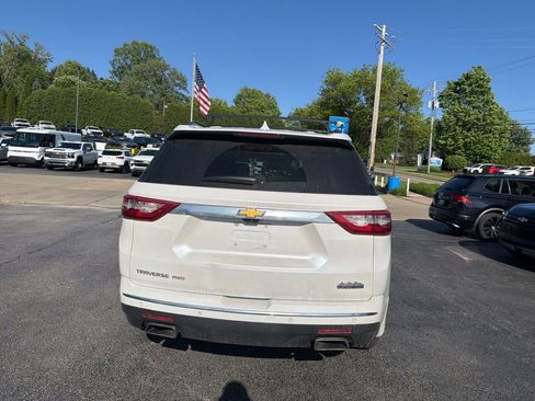 Used 2018 Chevrolet Traverse High Country AWD/4WD image 3
