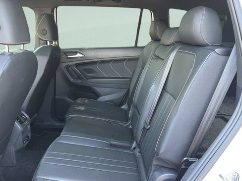 Used 2023 Volkswagen Tiguan SE R-Line FWD image 28