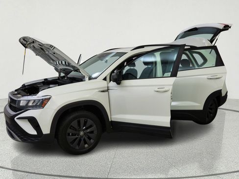 Used 2022 Volkswagen Taos S w/ IQ Drive S Package FWD image 14