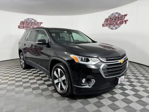 Used 2019 Chevrolet Traverse LT w/ LT Premium Package AWD/4WD image 9