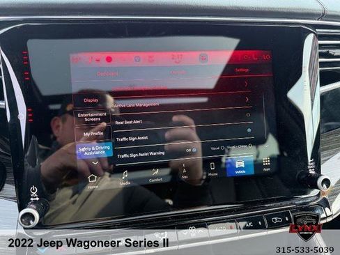 Used 2022 Jeep Wagoneer Series II w/ Convenience Group I image 23