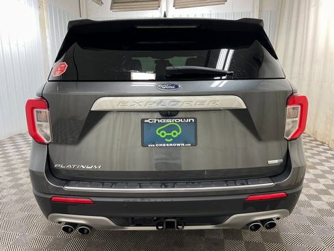 Used 2020 Ford Explorer Platinum image 27