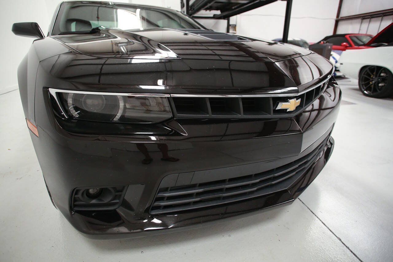 Used 2014 Chevrolet Camaro SS w/ RS Package RWD image 11