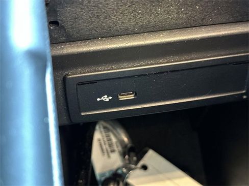 Used 2023 Mercedes-Benz GLB 250 GLB 250 image 39