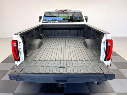Used 2025 GMC Sierra 3500 Denali w/ Denali Reserve Package AWD/4WD image 27