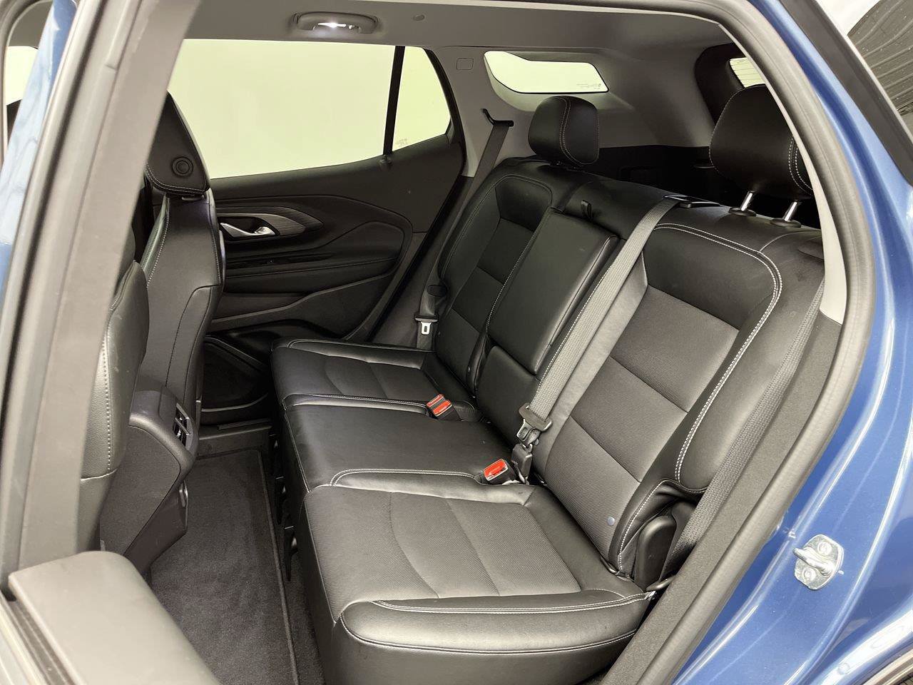 Certified 2024 GMC Terrain SLT AWD/4WD image 11