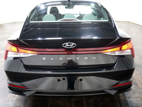 Used 2023 Hyundai Elantra SEL FWD image 6