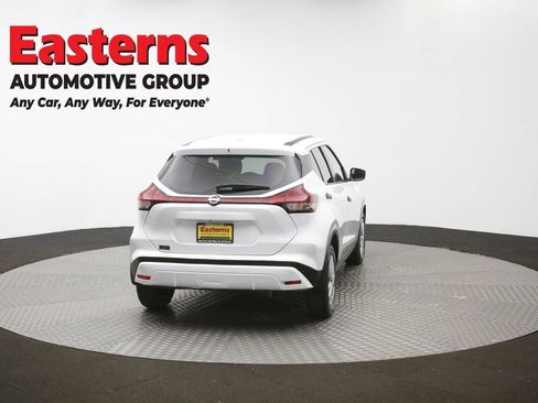 Used 2021 Nissan Kicks S image 35