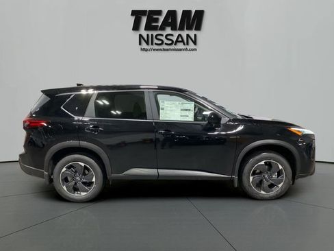 Certified 2025 Nissan Rogue SV AWD/4WD image 7