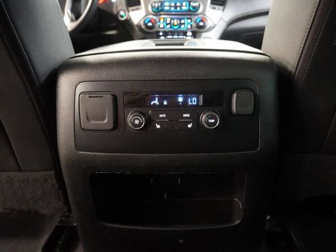 Used 2020 Chevrolet Tahoe LT w/ Luxury Package AWD/4WD image 32