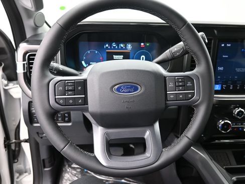 New 2026 Ford F250 Lariat w/ Black Appearance Package AWD/4WD image 3