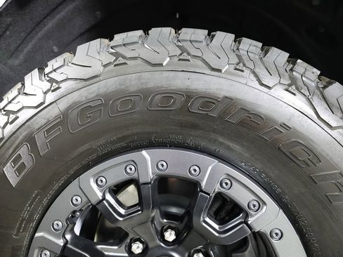 Used 2025 Ford Bronco Raptor AWD/4WD image 45