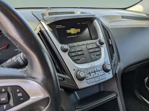 Used 2017 Chevrolet Equinox Premier w/ Enhanced Convenience Package AWD/4WD image 23
