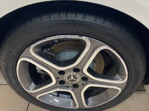 Used 2018 Mercedes-Benz CLA 250 4MATIC image 27